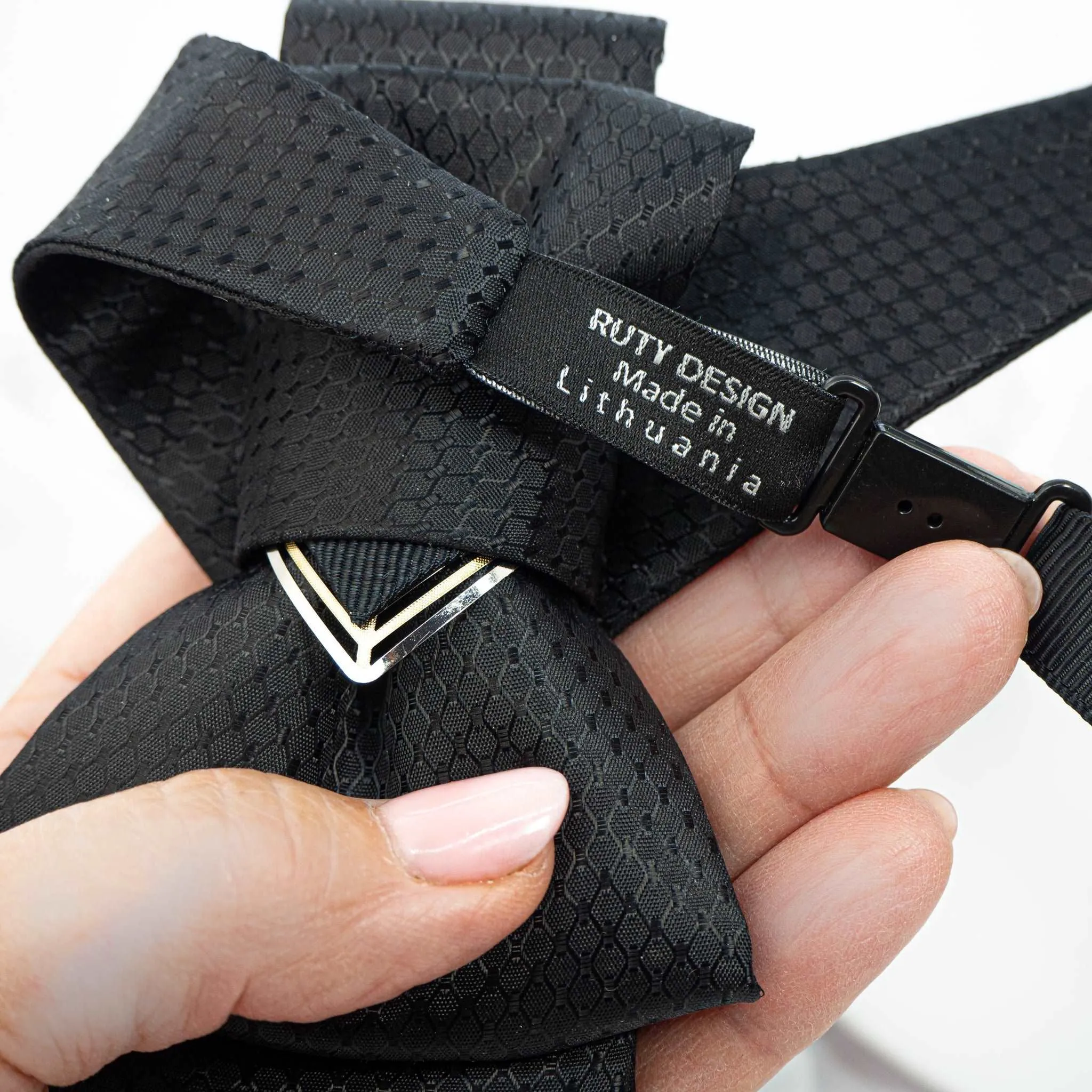 BOW TIE "BLACK THRUSH"