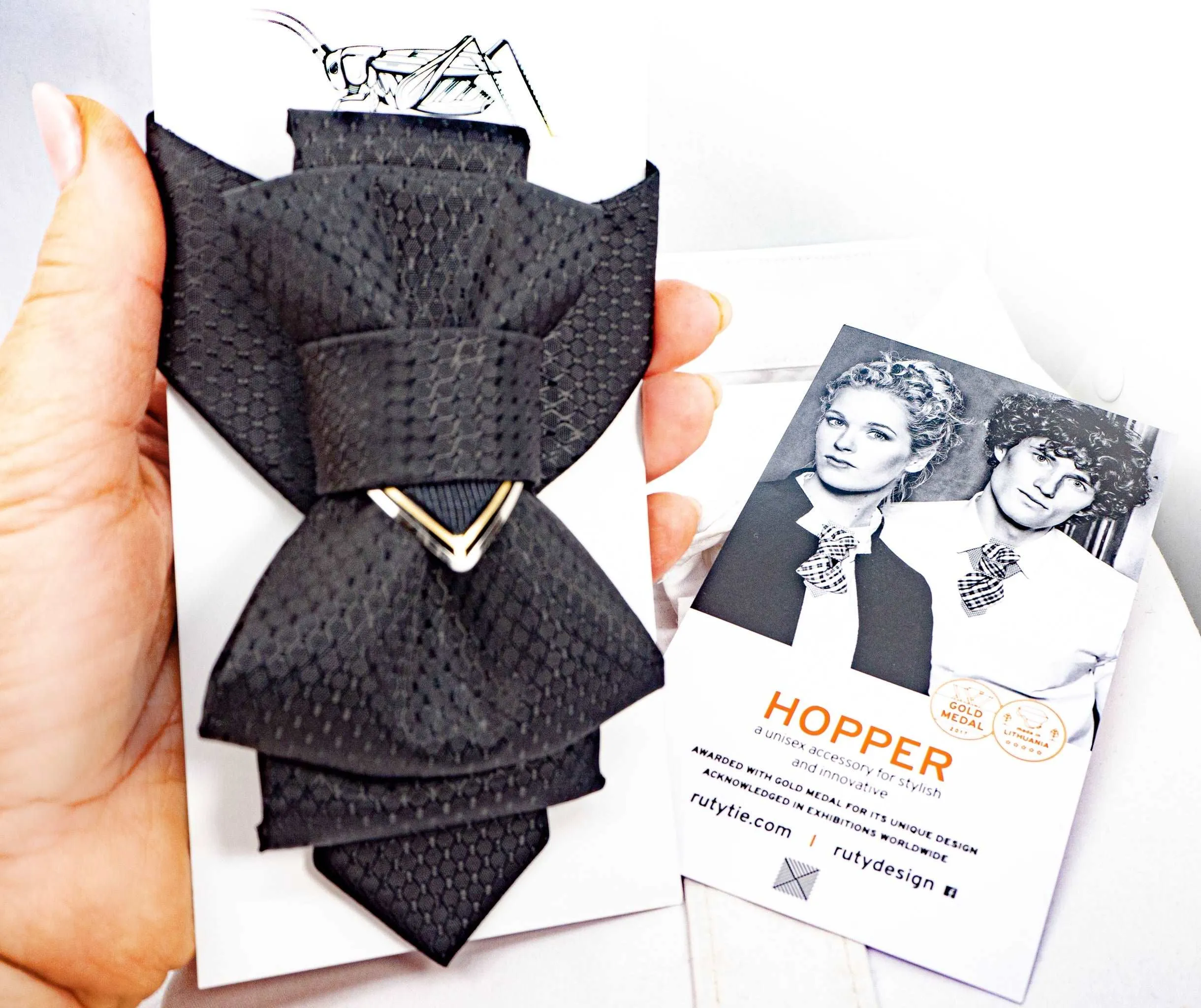 BOW TIE "BLACK THRUSH"