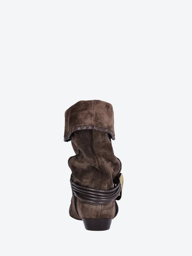 Sellen suede boots